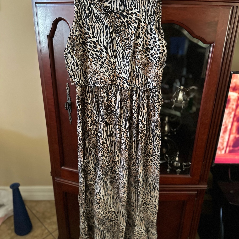 Women’s dresses several dresses